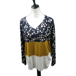 Sew in Love Dual Texture Floral Long Sleeve Top Size Large